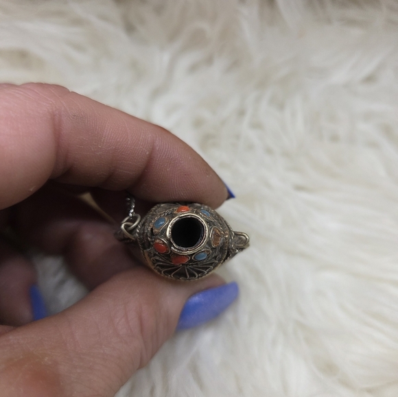 Vintage Nepal Tibetan Copper Stone Pendant Snuff Bottle - Picture 9 of 9